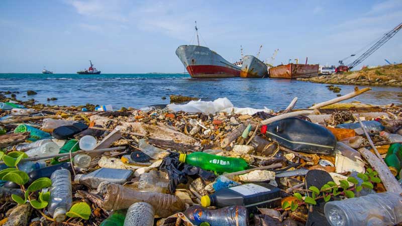 ۵/۲۵ تریلیون پلاستیک اقیانوس‌ها را آلوده کرده‌اند