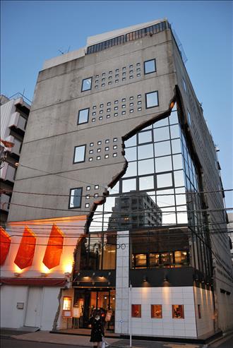 گالری ایبیزو ایست در توکیوی ژاپن.